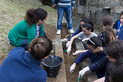 Nadia Lucisano e gli studenti di Belmonte