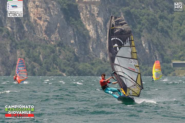 Scagliola windsurf