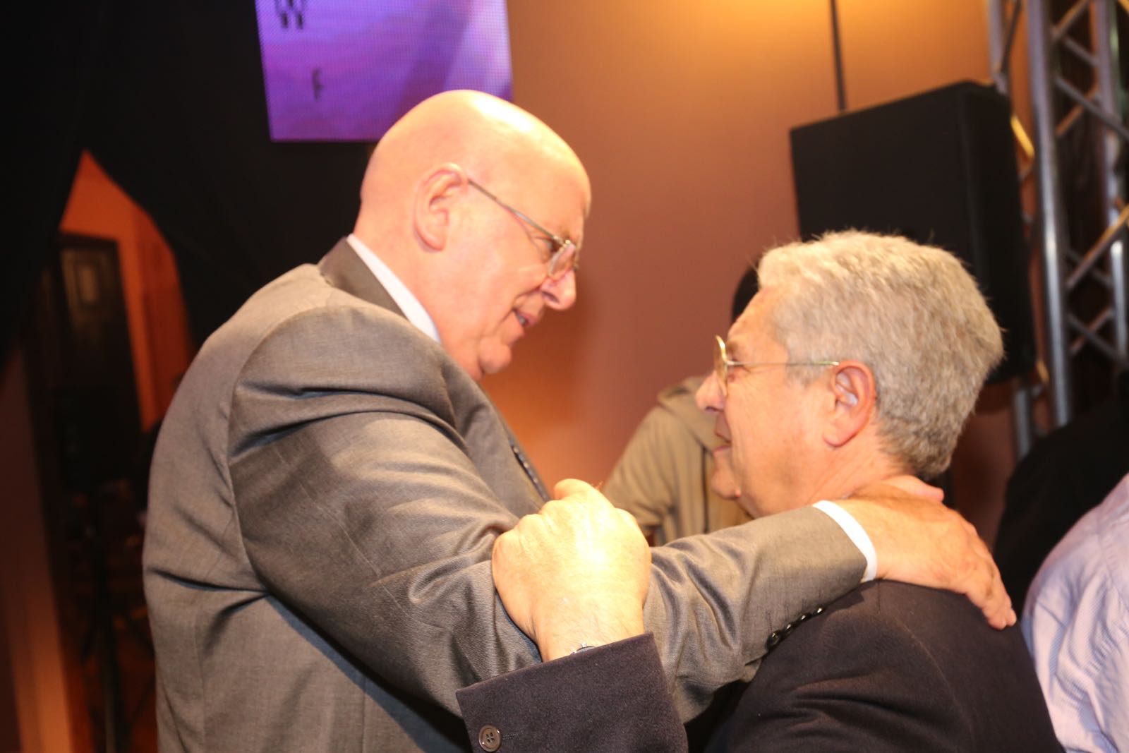 oliverio e costa