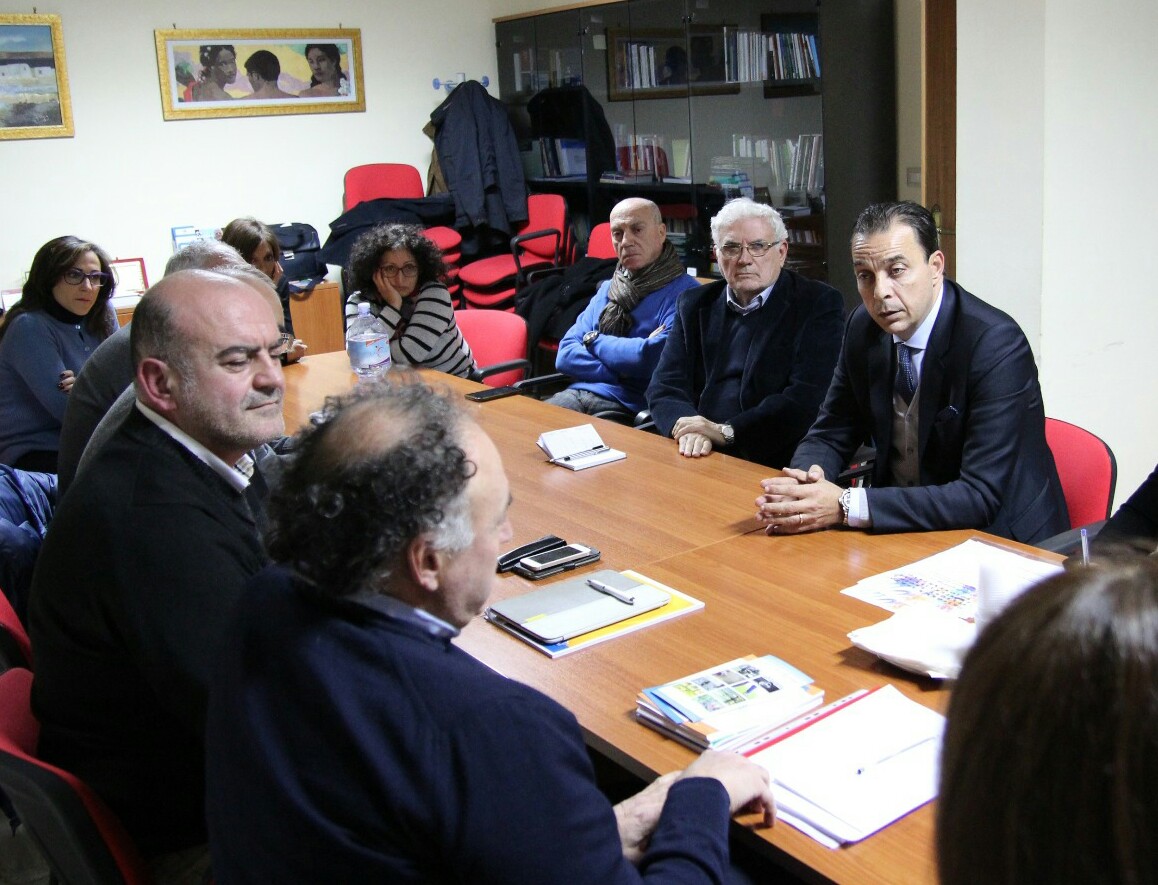 incontro Nucera CSV con il Presidente Bognonihttp://www.zoomsud.it/administrator/index.php?option=com_jce&view=editor&plugin=imgmanager&7eef9ce959fd2182518dd998e1ec9f72&18540cdd0b766978ce2e63d31956058f=1&context=22#